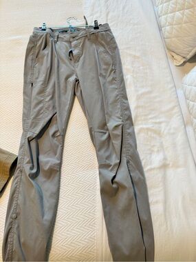 Woman’s Gray Outdoor Utility Pants